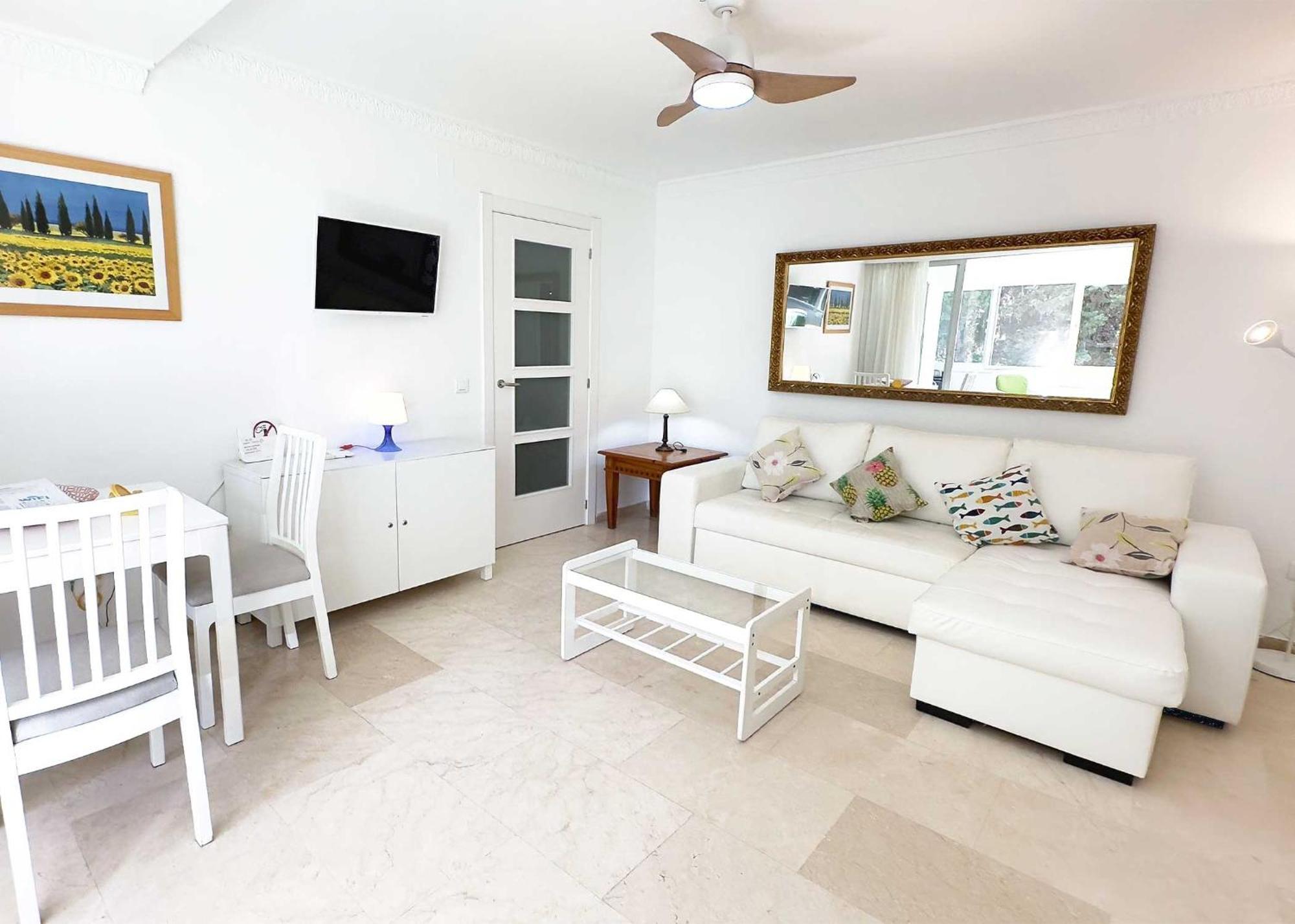 1 Bedroom Apartment Second Line Beach- Parque Marbella Building Esterno foto